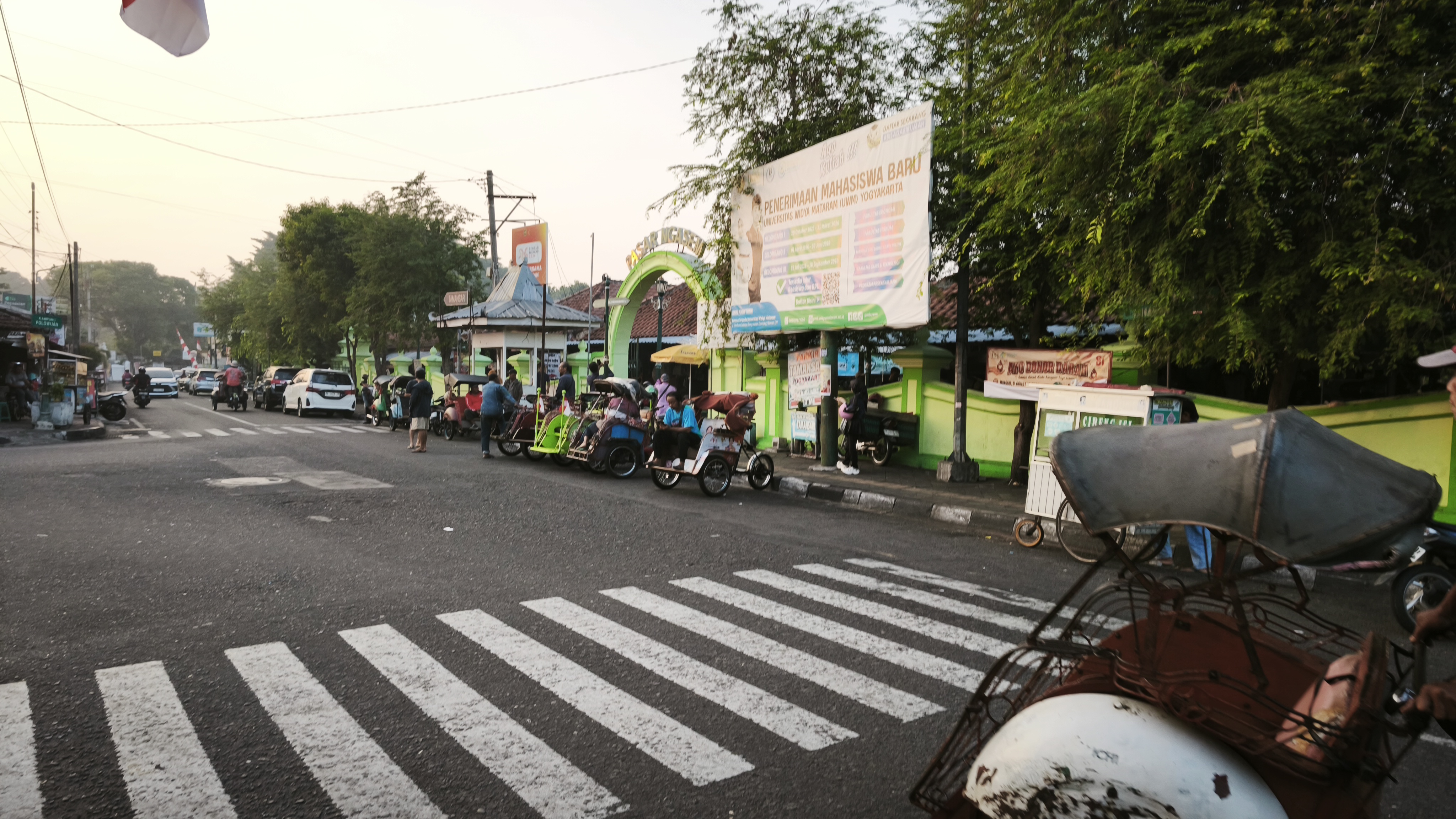 Pintu masuk Pasar Ngasem Yogyakarta yang menjadi lokasi Pertamina SMEXPO Jogja 2026