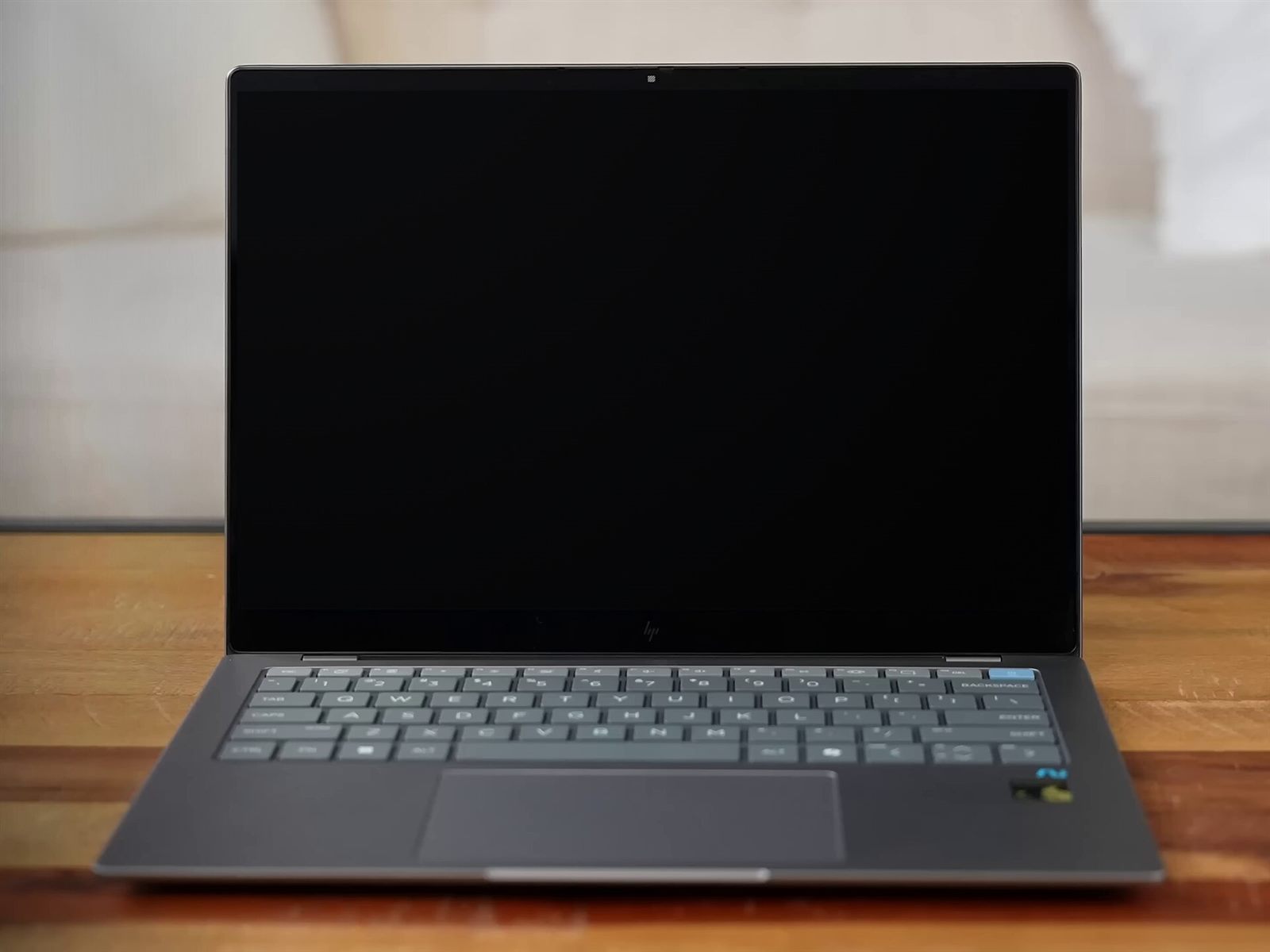 Laptop HP OmniBook X yang menggunakan platform Qualcomm Snapdragon X Elite