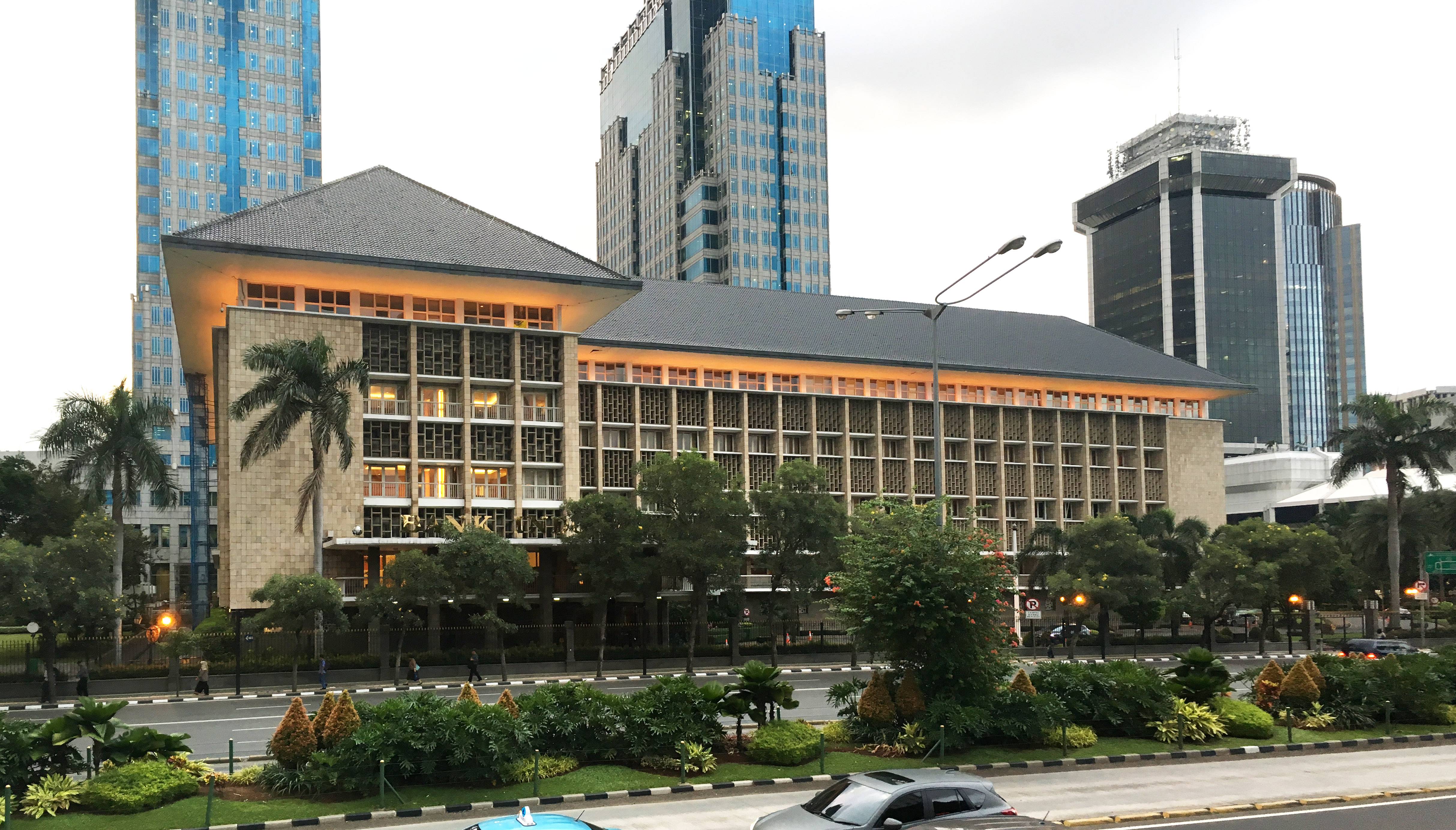 Gedung Bank Indonesia di Jakarta dengan fasad modern