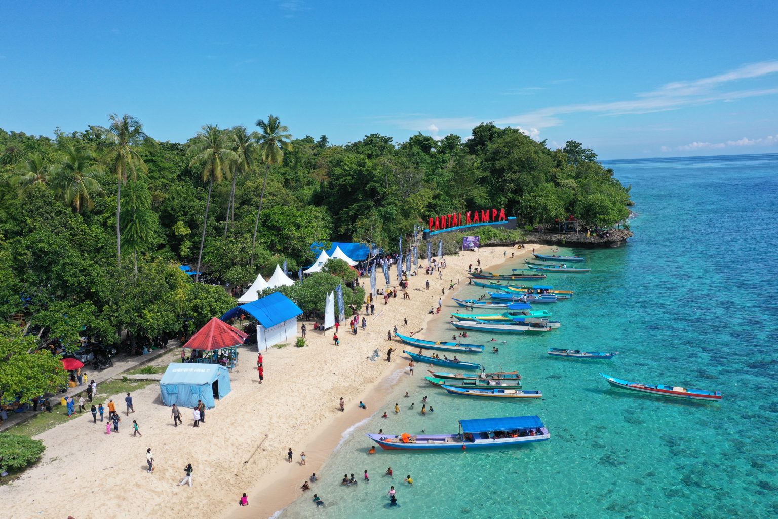 Pantai Kampa di Kabupaten Konawe Kepulauan, Sulawesi Tenggara, sebagai foto konteks pesisir