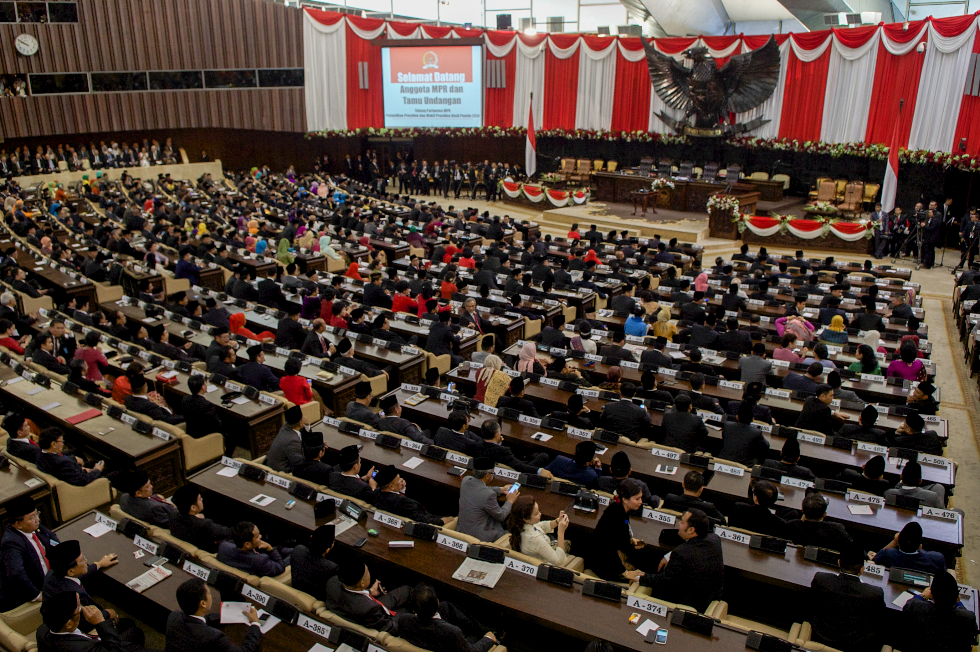 Ruang sidang di Kompleks Parlemen Republik Indonesia di Jakarta